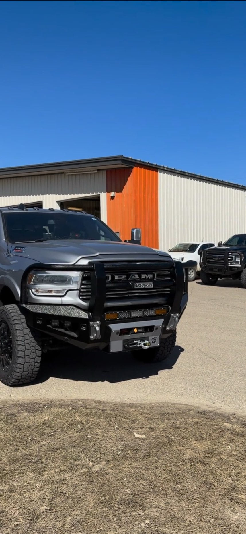 2019 Ram 2500 - GRIDIRON - + /3500/4500/5500 Full Tube Winch Front Bumper