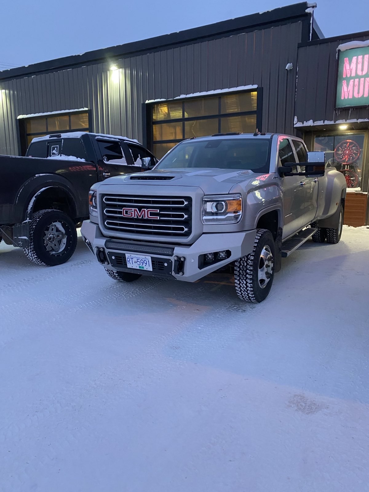 2015-2018 GMC - GRIDIRON - .5 2500/3500 Base Front Bumper