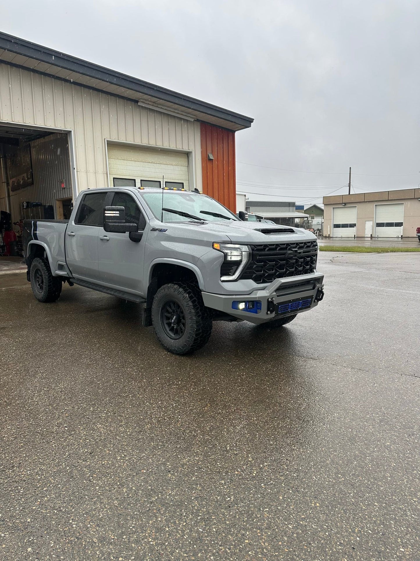 2023-2025 Chevrolet - GRIDIRON - 2500/3500 Prerunner Front Bumper