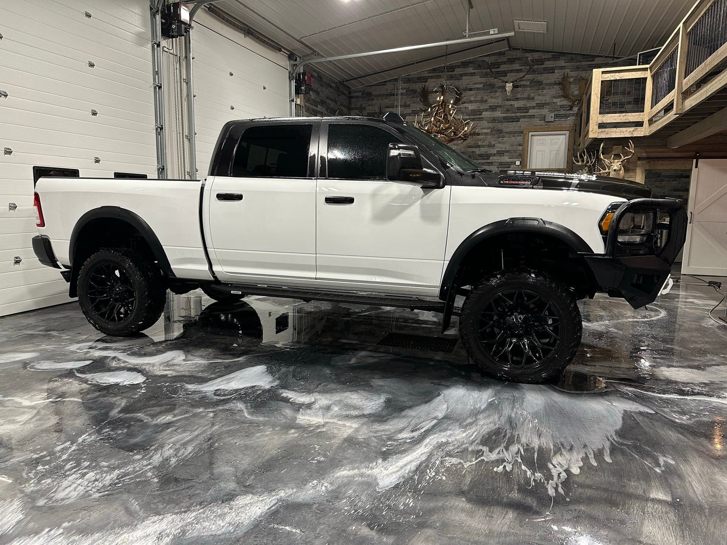 2019 Ram 2500 - GRIDIRON - + /3500 Power Wagon Full Tube Front Bumper
