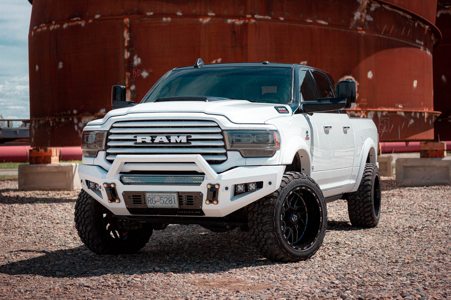 2019 Ram 2500 - GRIDIRON - + /3500/4500/5500 Prerunner Front Bumper