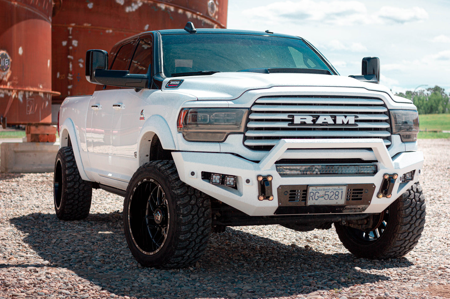 2019 Ram 2500 - GRIDIRON - + /3500/4500/5500 Prerunner Front Bumper