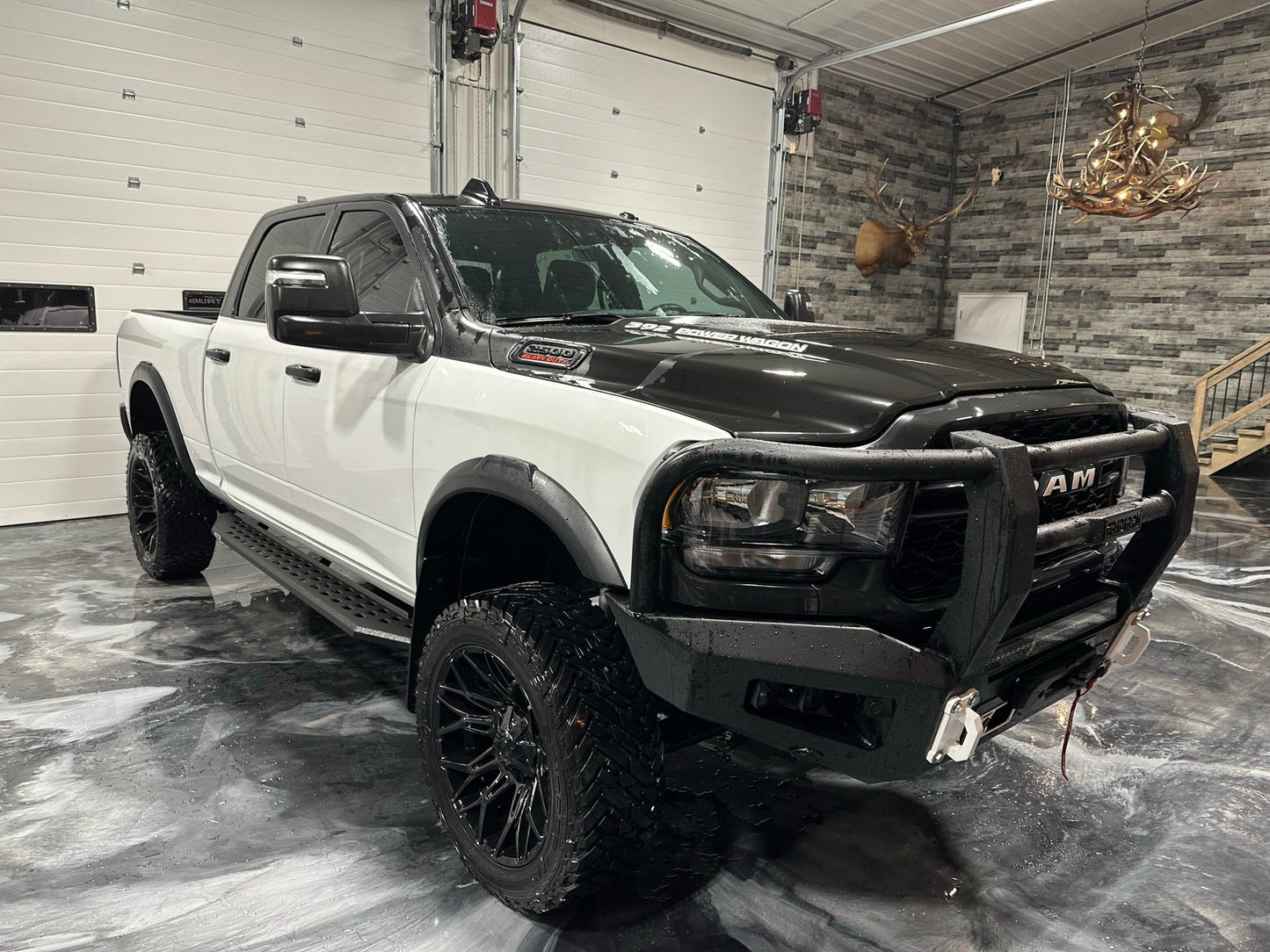2019 Ram 2500 - GRIDIRON - + /3500 Power Wagon Full Tube Front Bumper